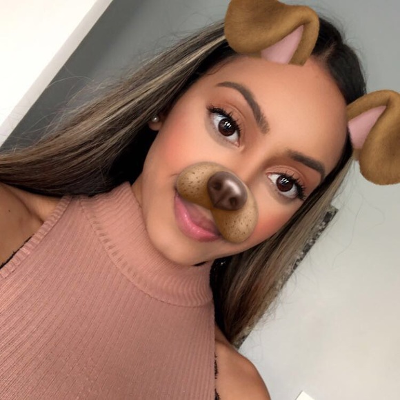 Meet your Posher, Jennifer - Picture 1 of 1